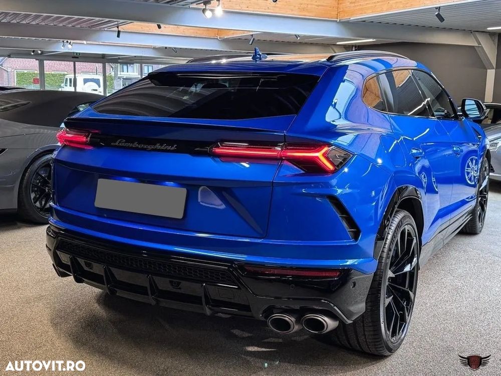 Lamborghini URUS Standard - 11