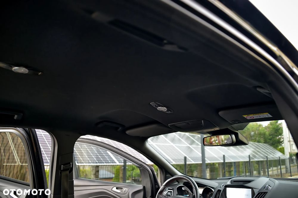 Ford Kuga 2.0 TDCi 4x4 ST-Line - 37