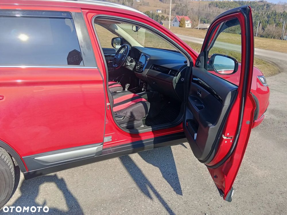 Mitsubishi Outlander 2.0 Intense 4WD CVT - 16