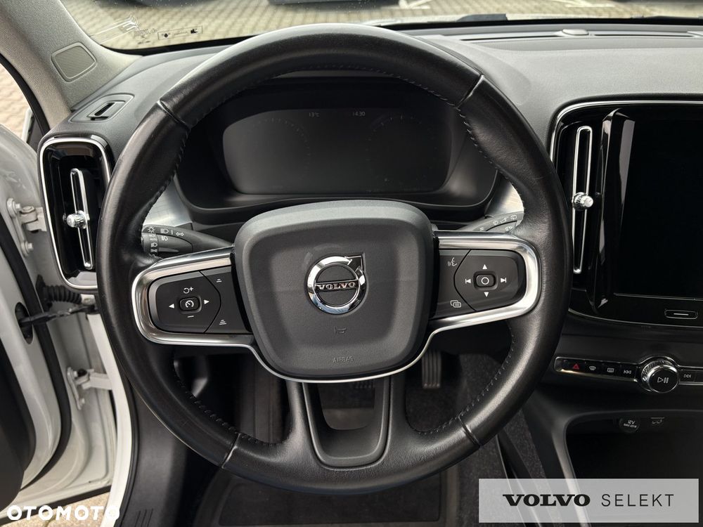 Volvo XC 40 - 9