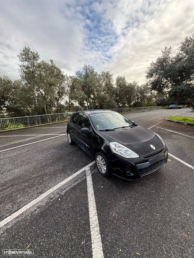 Renault Clio 1.5 dCi Dynamique S - 3