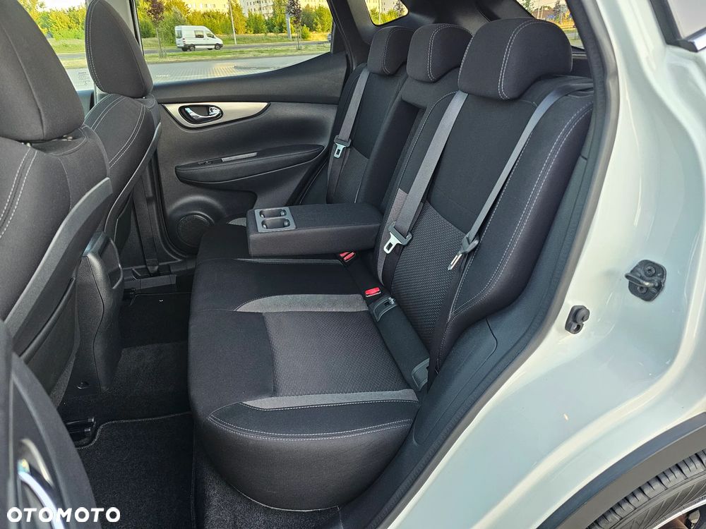 Nissan Qashqai 1.3 DIG-T DCT TEKNA - 22