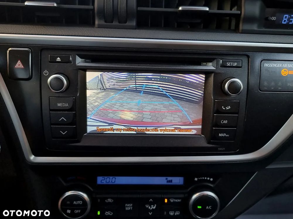 Toyota Auris - 25