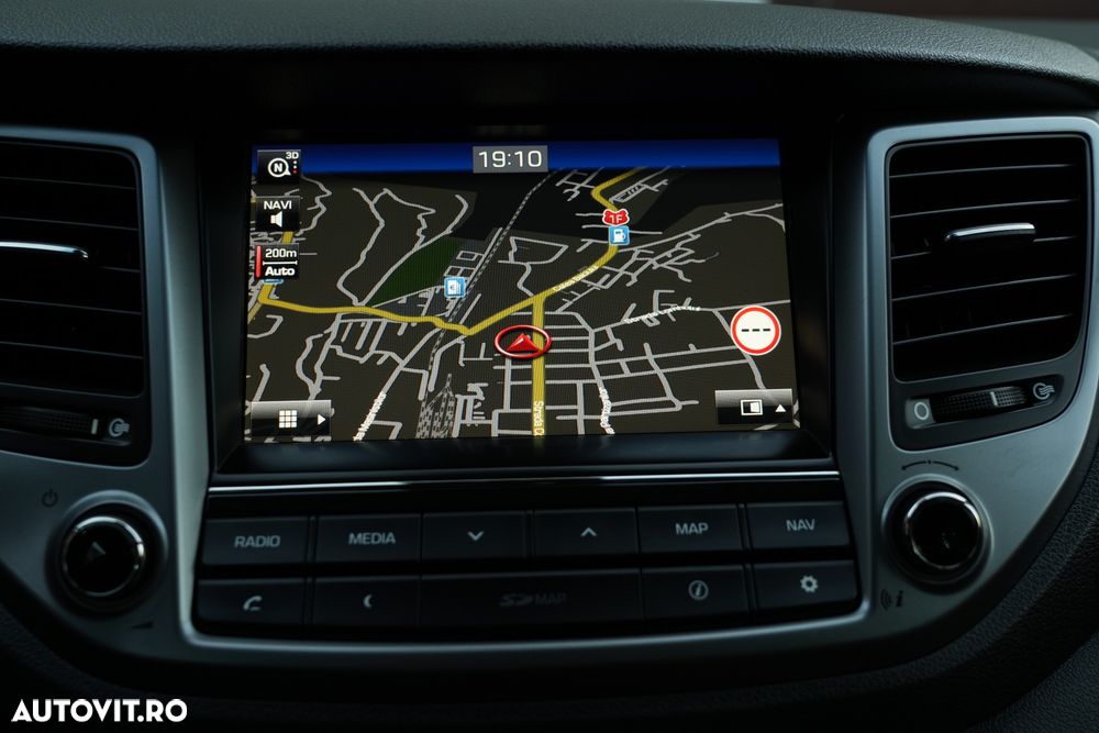 Hyundai Tucson 2.0 CRDI 4WD Automatik Premium - 12