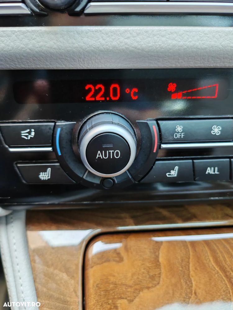 BMW Seria 5 535d xDrive Aut. Luxury Line - 32