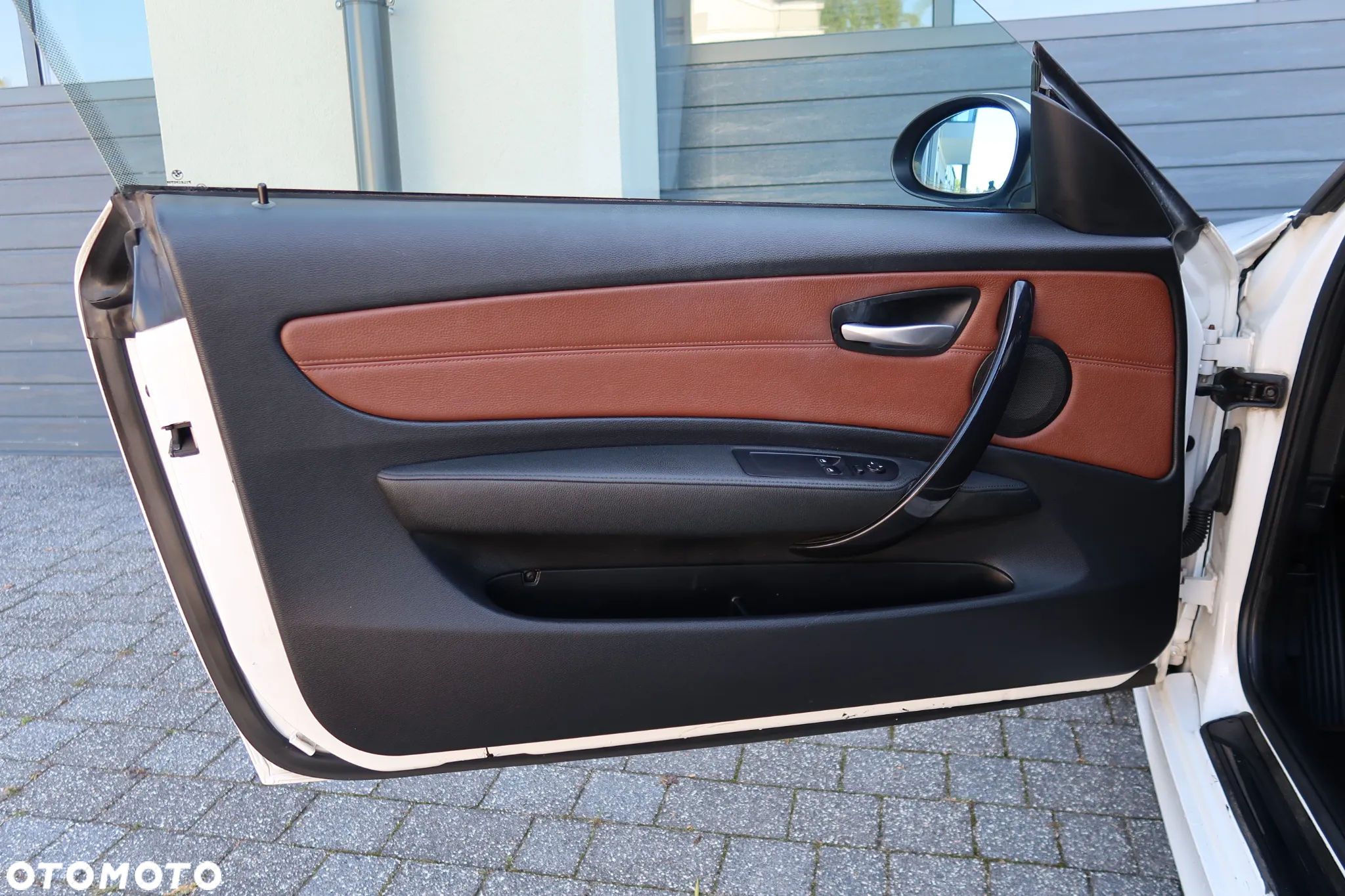 BMW Seria 1 116i - 24