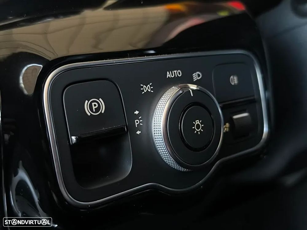 Mercedes-Benz A 180 d AMG Line Aut. - 12