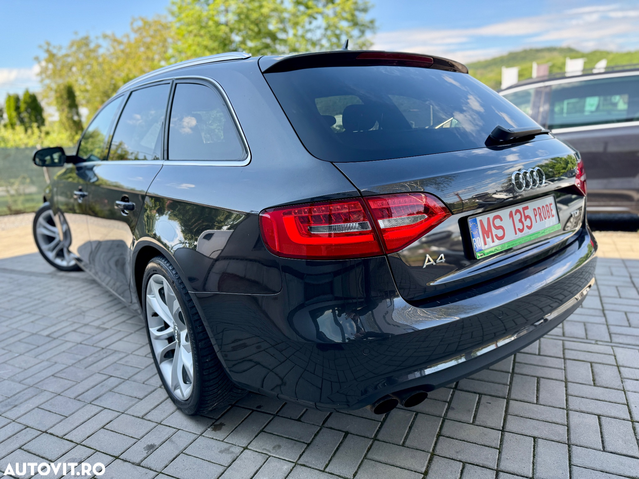 Audi A4 Avant 2.0 TDI DPF S line Sportpaket - 2