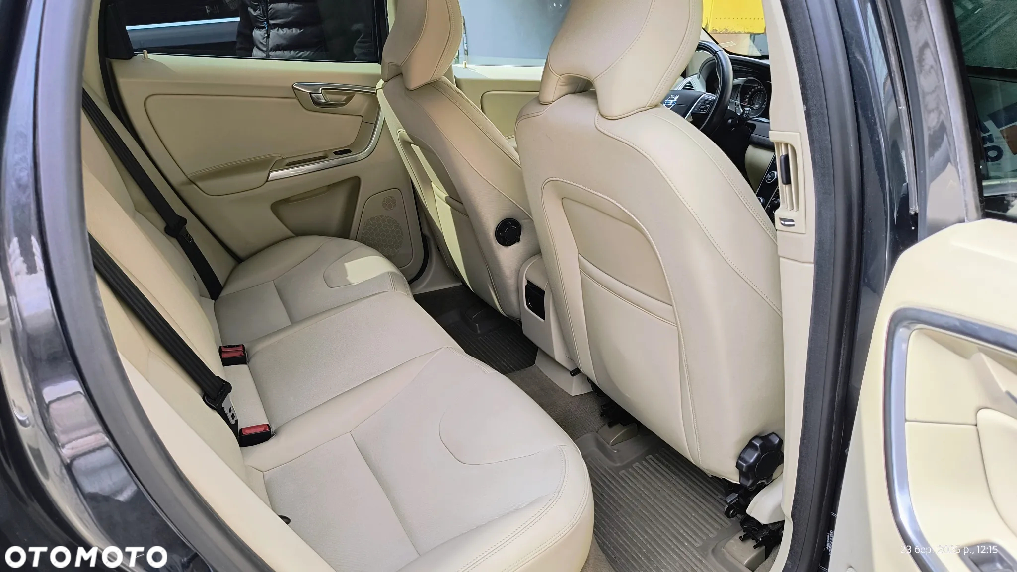 Volvo XC 60 D4 Geartronic Momentum - 9