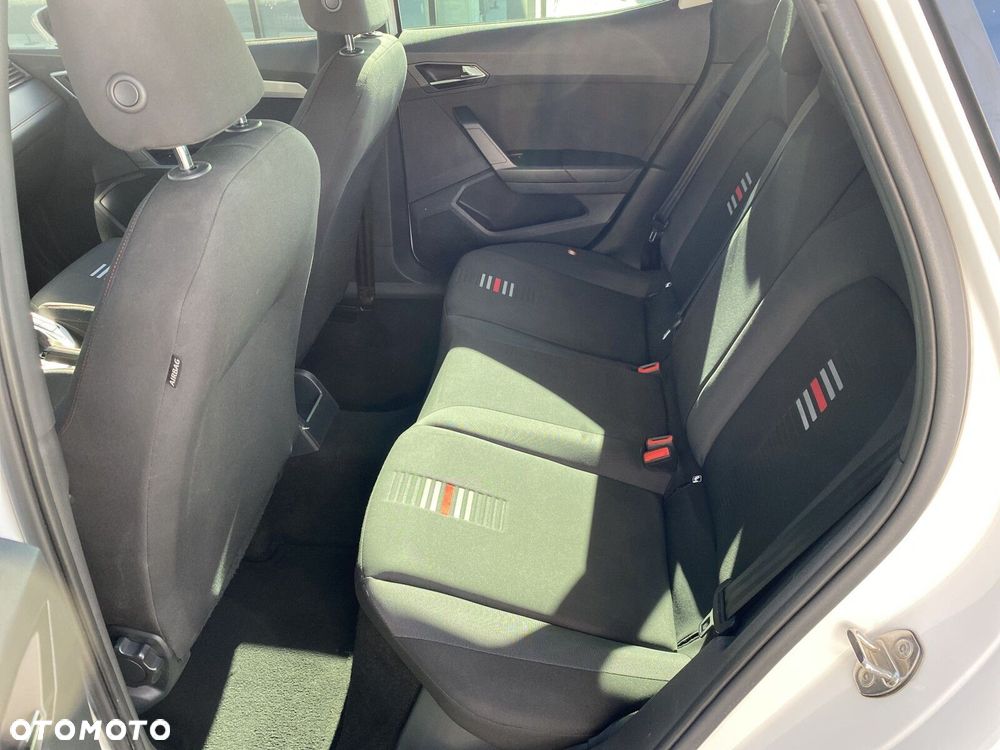 Seat Arona - 12