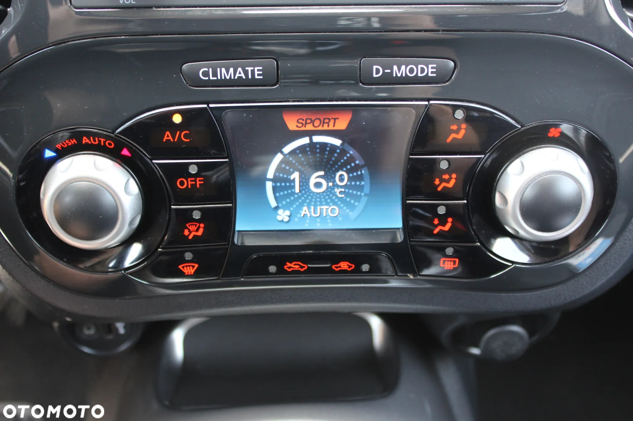 Nissan Juke 1.6 Acenta - 17