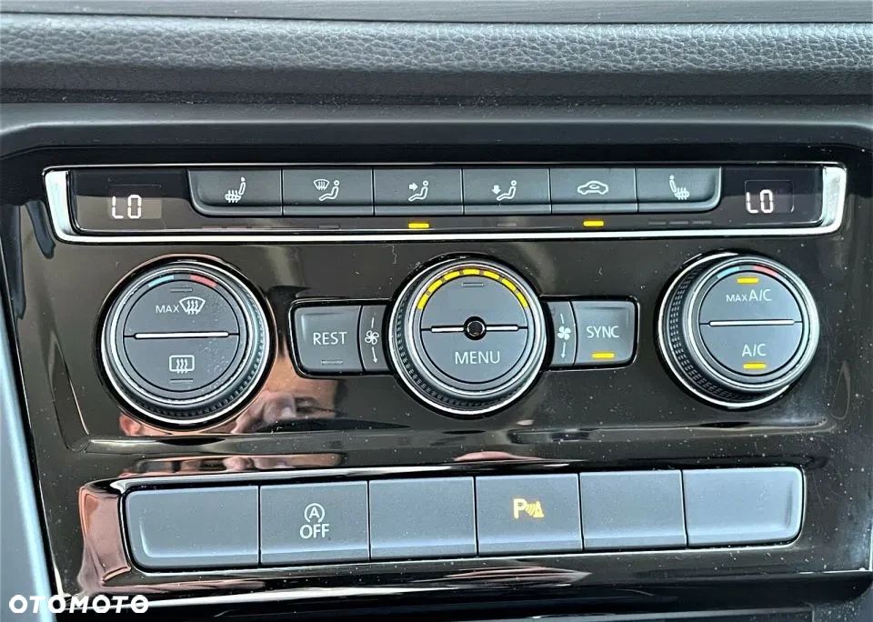 Volkswagen Touran 1.6 TDI BMT SCR Comfortline - 29