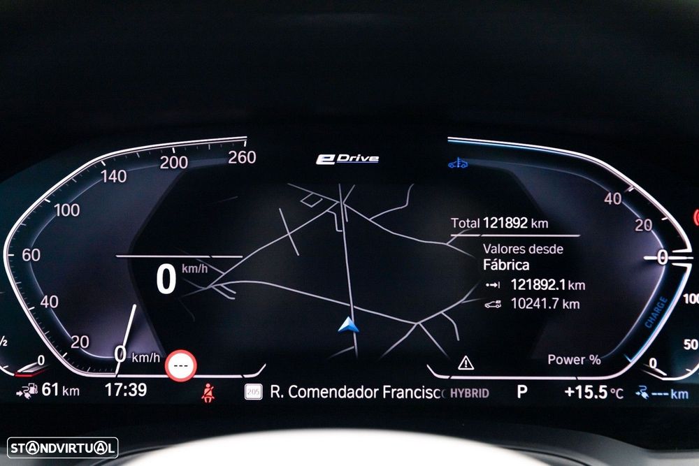 BMW 330 e iPerformance Pack M - 29