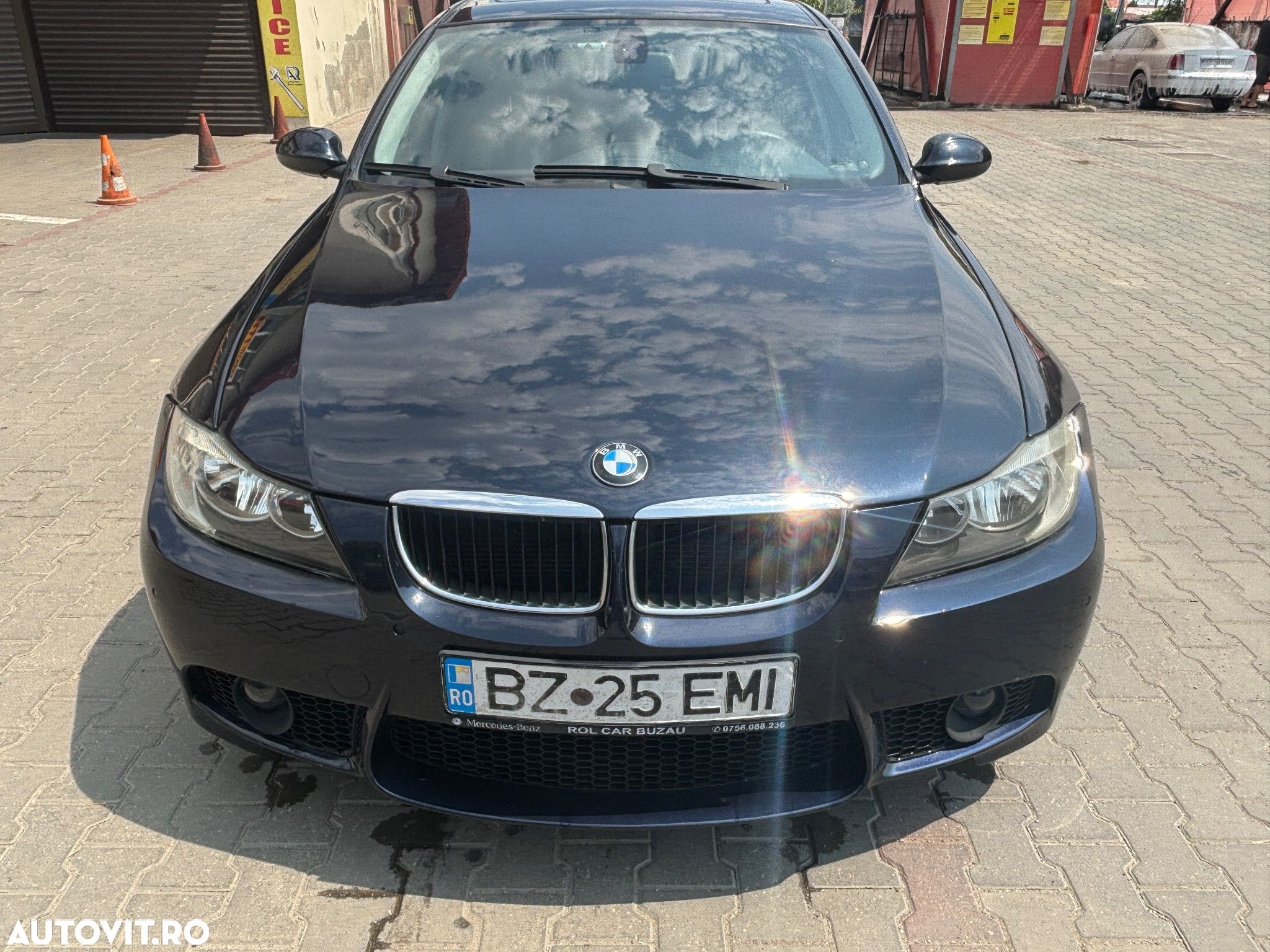 BMW Seria 3 320i - 1