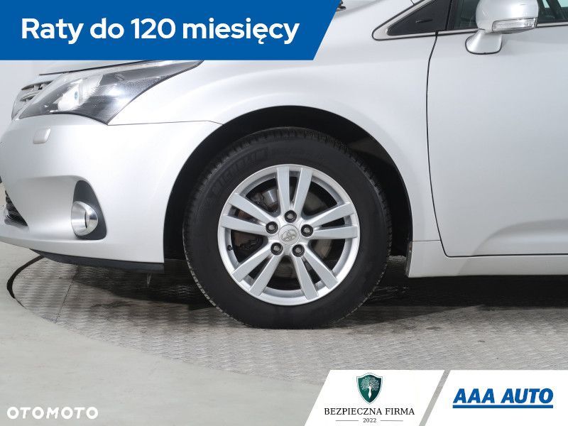 Toyota Avensis - 15