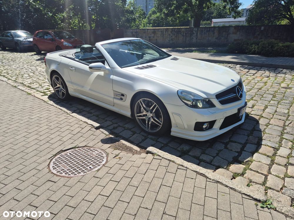 Mercedes-Benz SL 63 AMG - 8