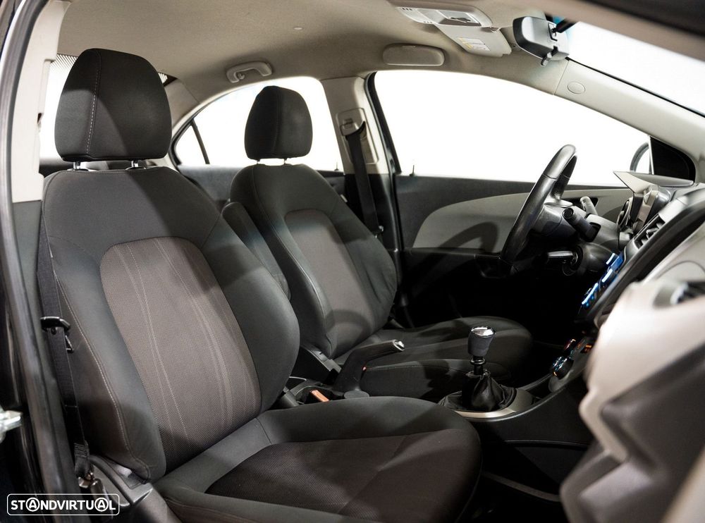 Chevrolet Aveo 1.3 VCDi LT - 11