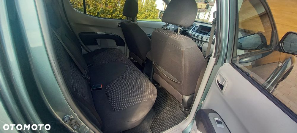 Mitsubishi L200 - 11