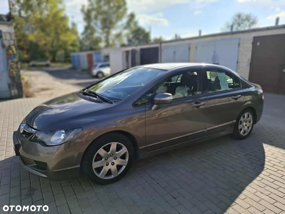 Honda Civic 1.8 Comfort - 9