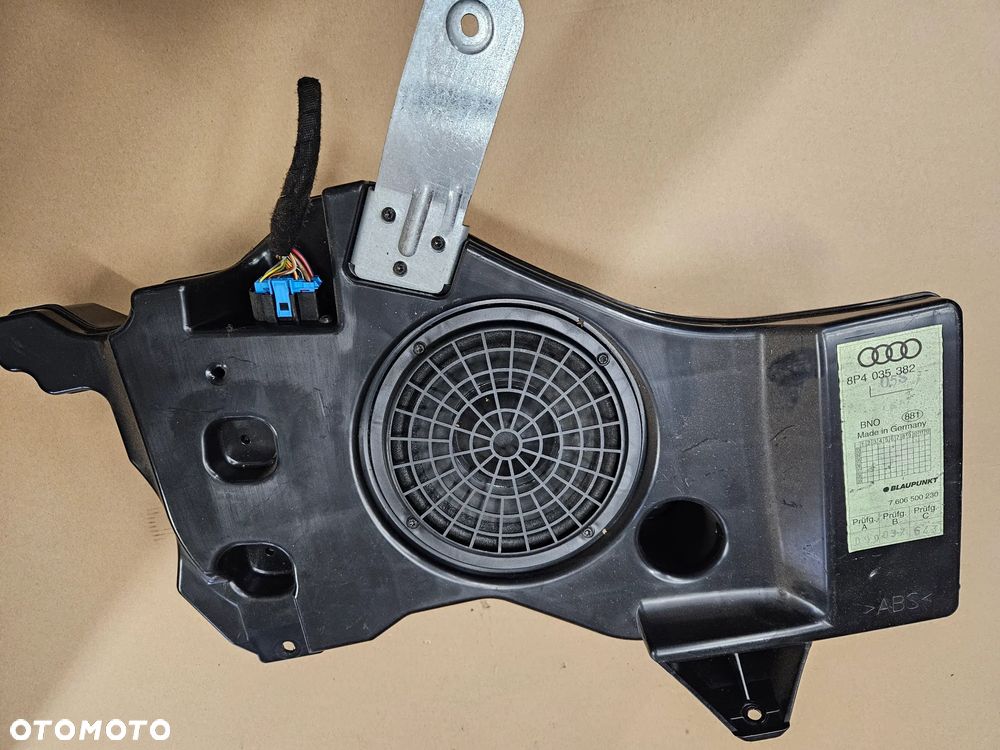 Audi A3 8P subwoofer 8P3035382 8P4035382 - 1