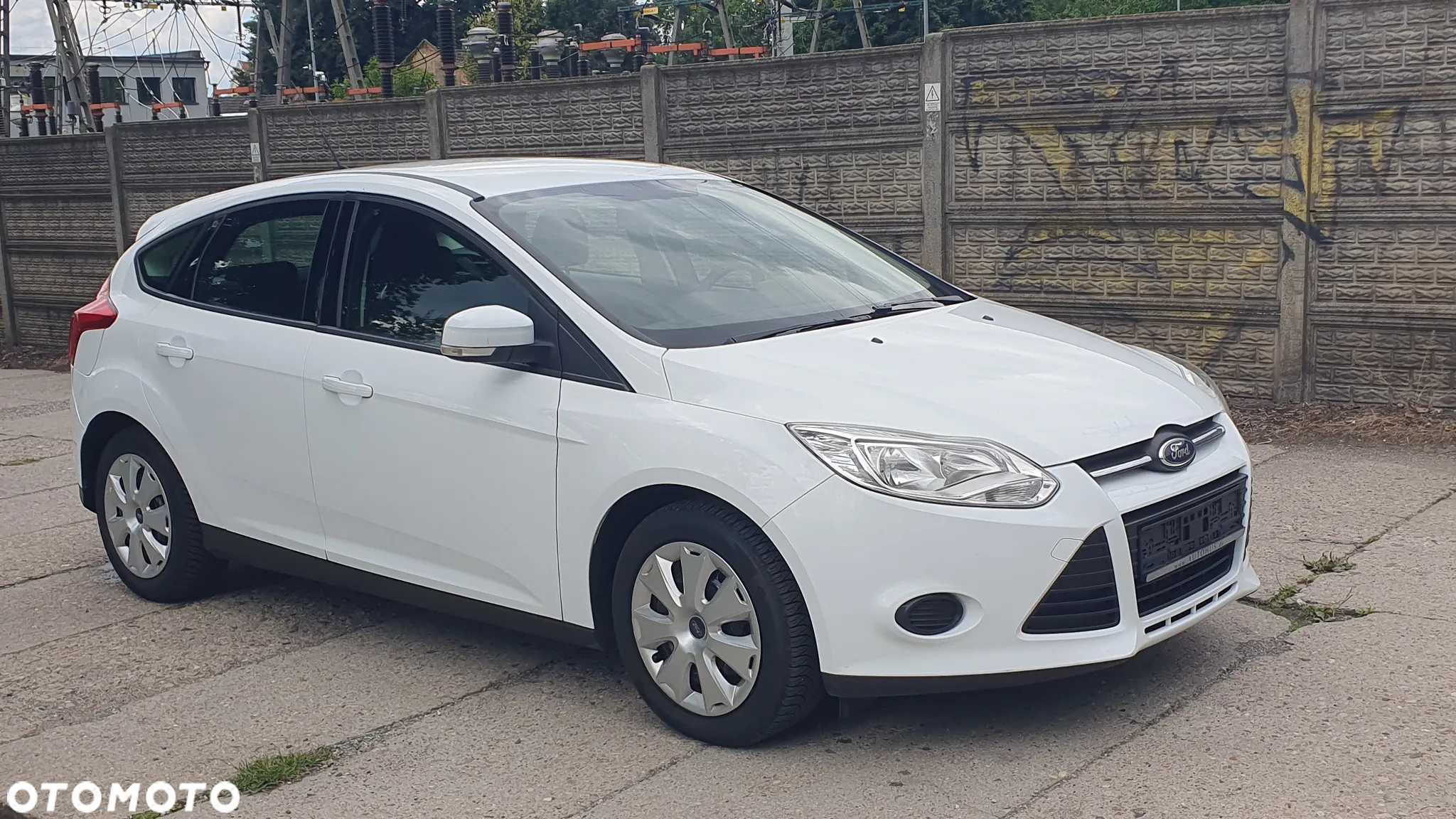 Ford Focus 1.6 EcoBoost Edition - 16