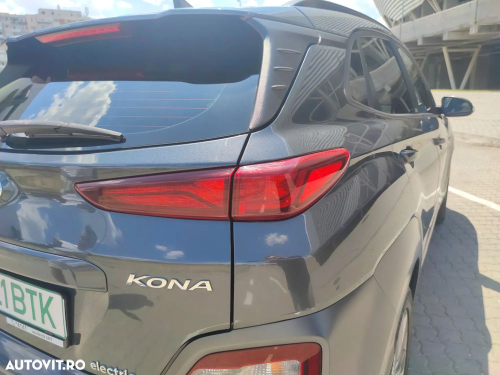 Hyundai KONA EV - 10