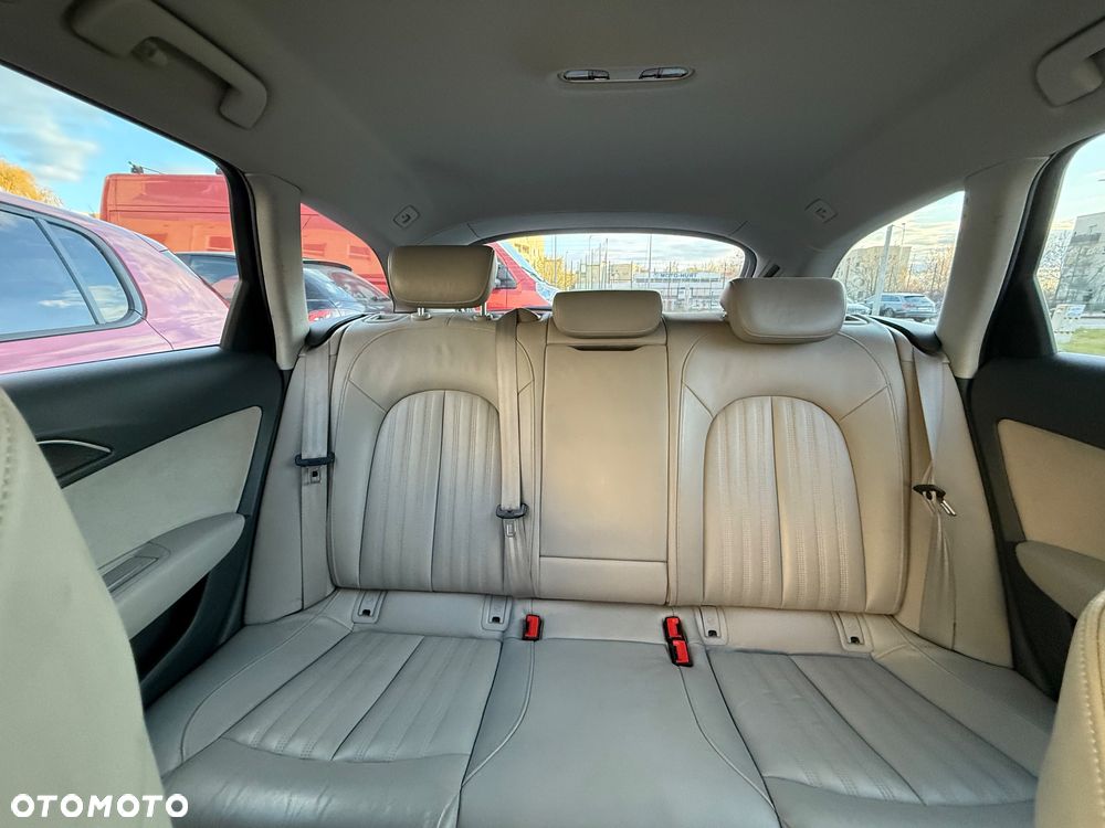 Audi A6 Avant 3.0 TDI S tronic - 18