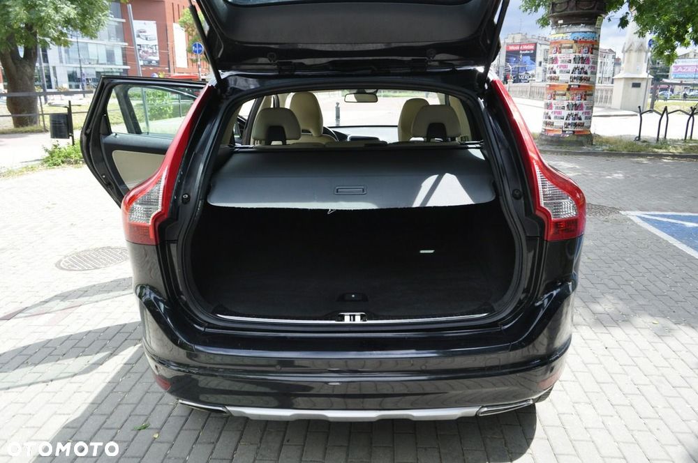 Volvo XC 60 D4 Geartronic Summum - 11