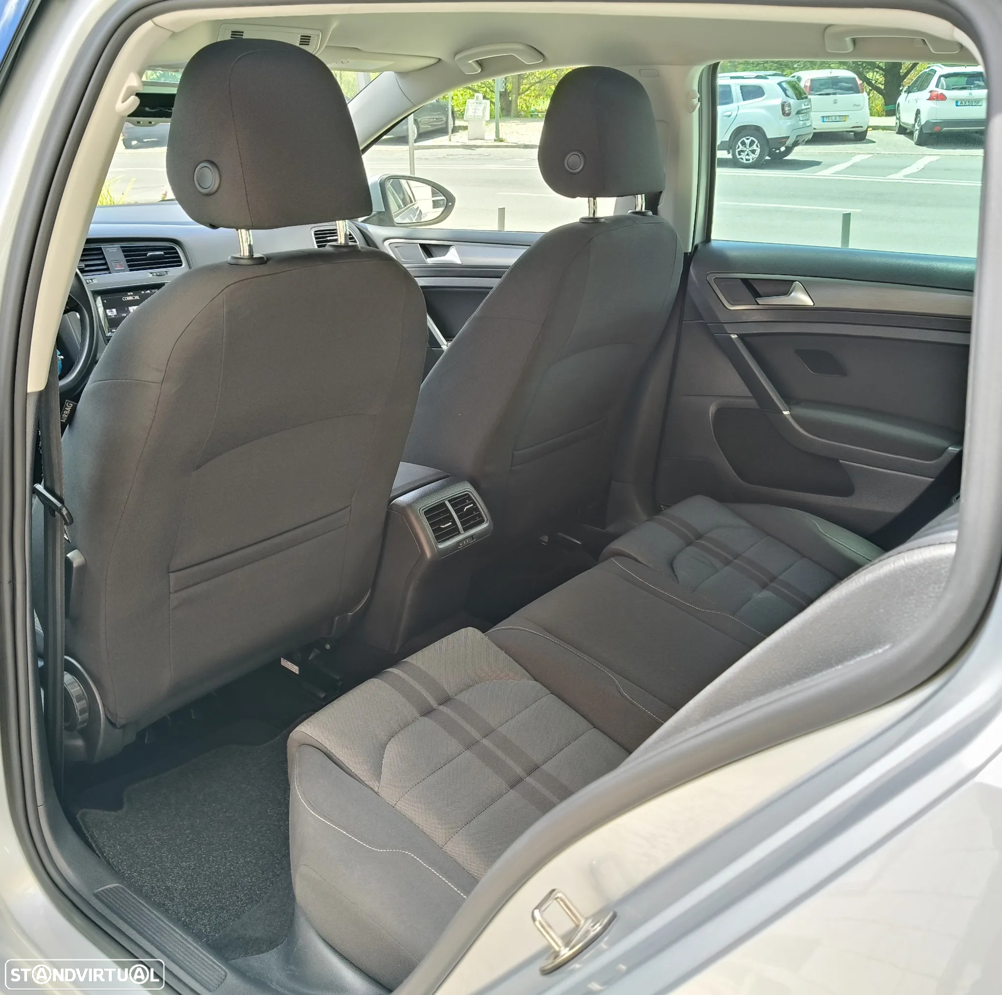 VW Golf Variant 1.6 TDi Sportline - 21
