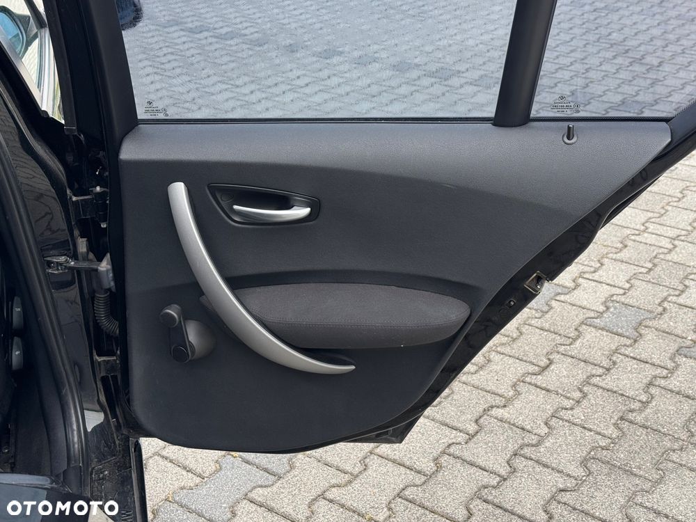 BMW Seria 1 - 18