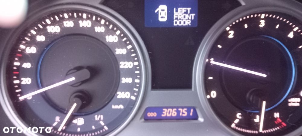 Lexus IS 220 D Sport - 8