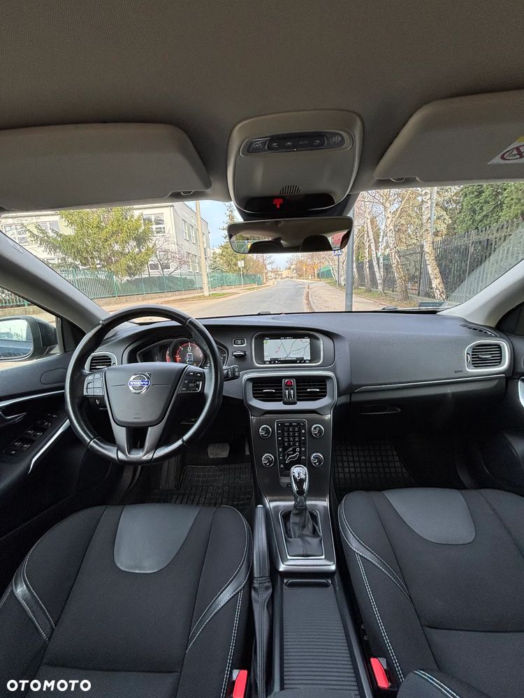 Volvo V40 D3 Geartronic Summum - 21