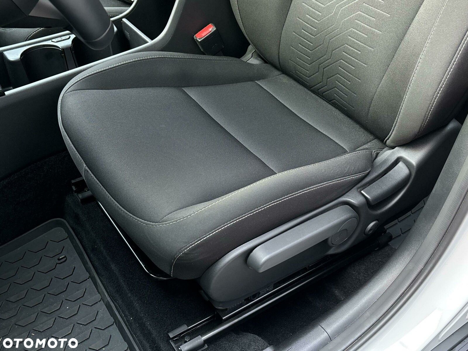 Hyundai Kona - 12
