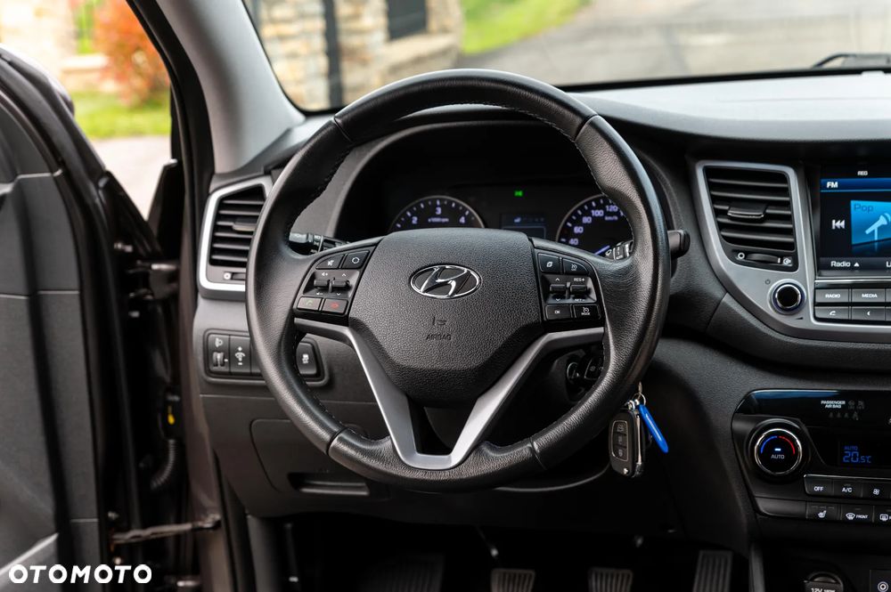 Hyundai Tucson blue 1.7 CRDi 2WD Trend - 25