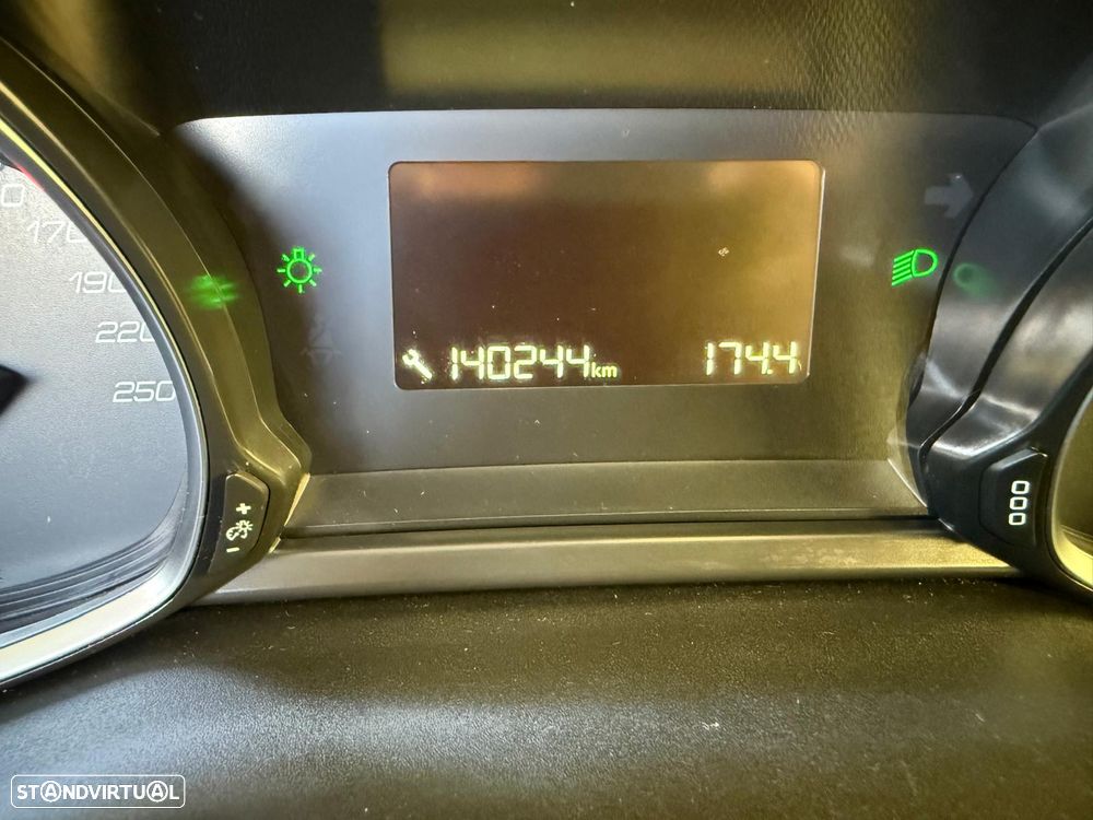 Peugeot 308 1.6 BlueHDi Allure EAT6 - 22
