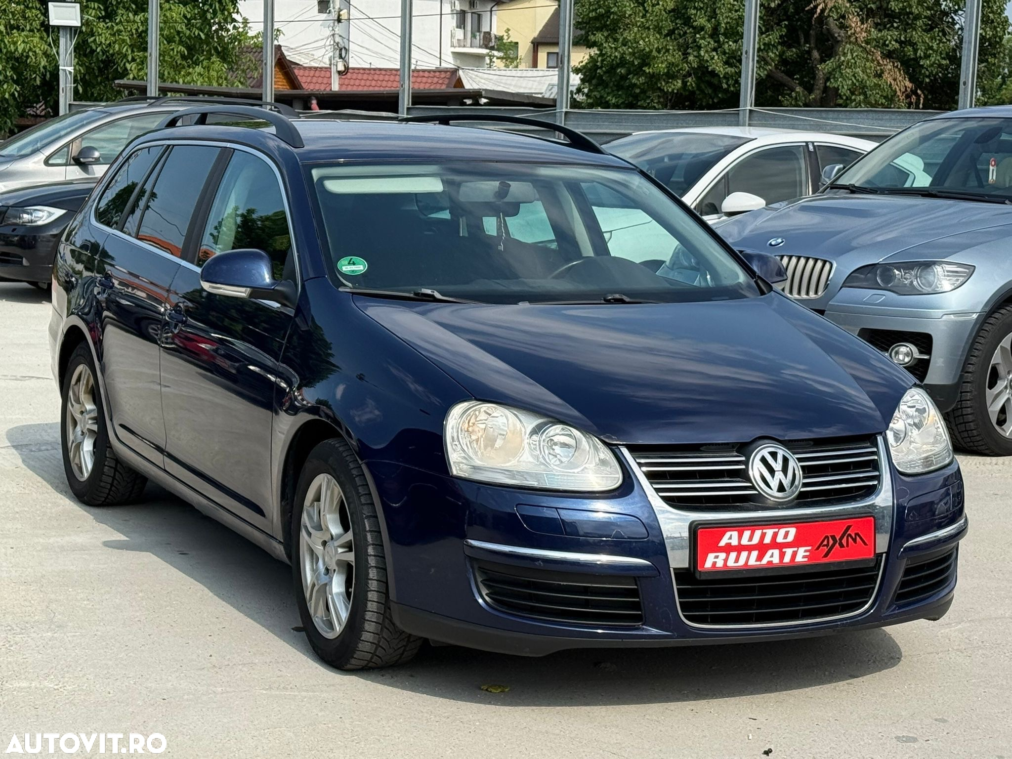 Volkswagen Golf 1.9 TDI Comfortline DSG - 2