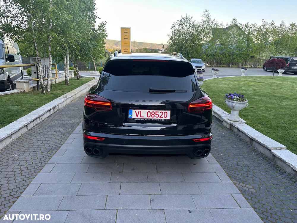 Porsche Cayenne Platinum Edition - 5