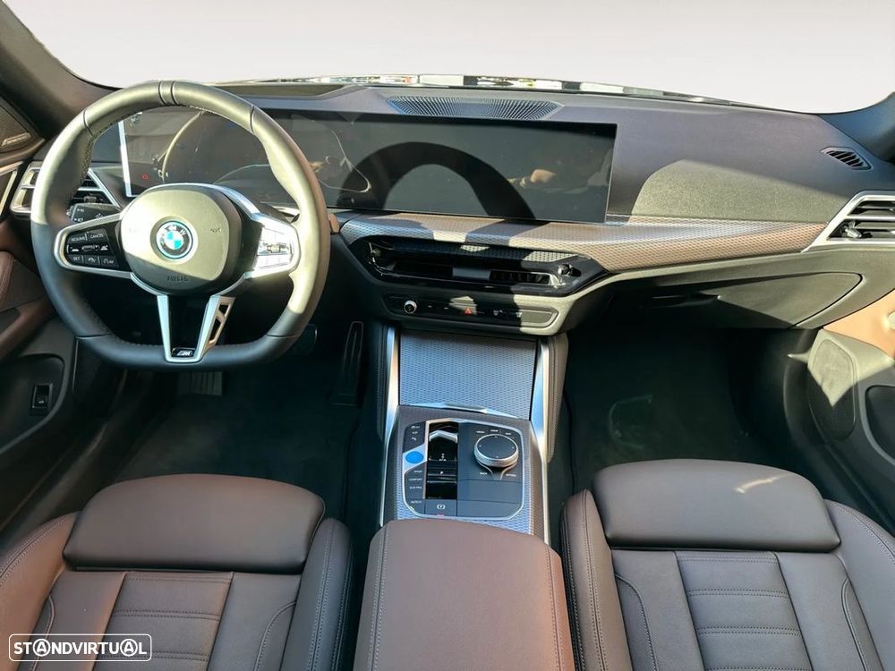 BMW i4 eDrive40 Desportiva M - 11