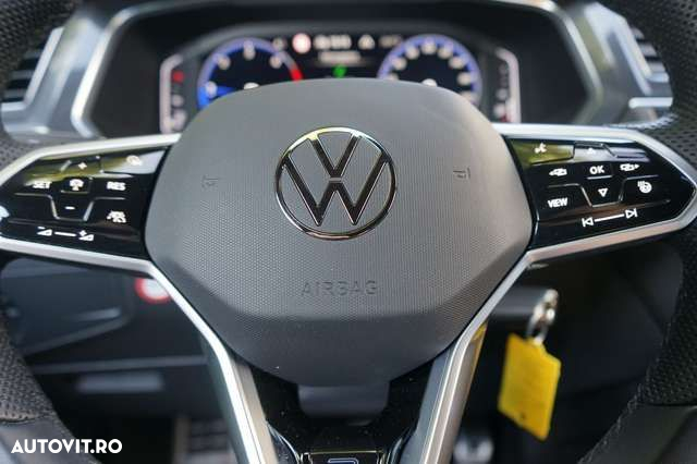 Volkswagen Tiguan - 12