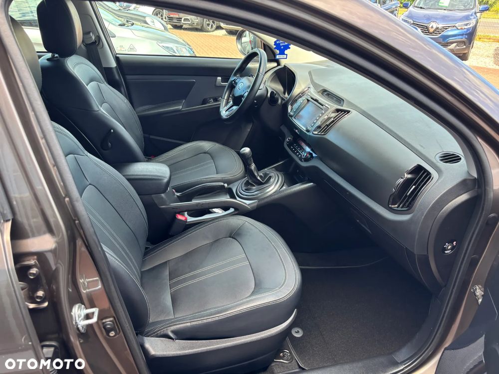 Kia Sportage 2.0 CVVT 2WD Spirit - 13