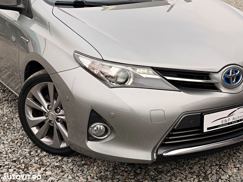 Toyota Auris ver-1-4-d--4d-unique - 12