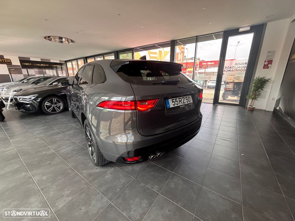 Jaguar F-Pace 2.0 i4D Pure - 17