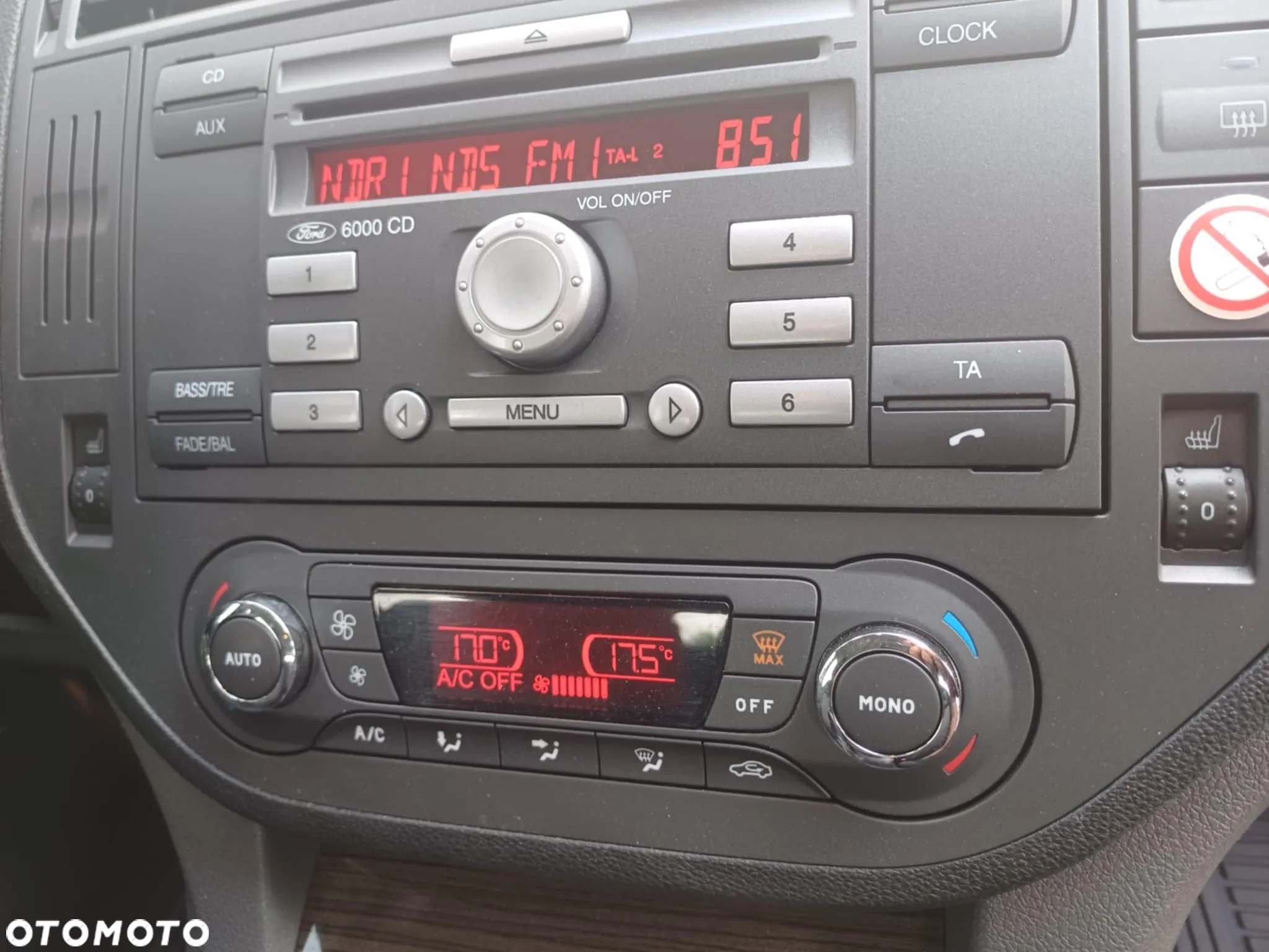 Ford C-MAX 1.6 TDCi Ghia - 11