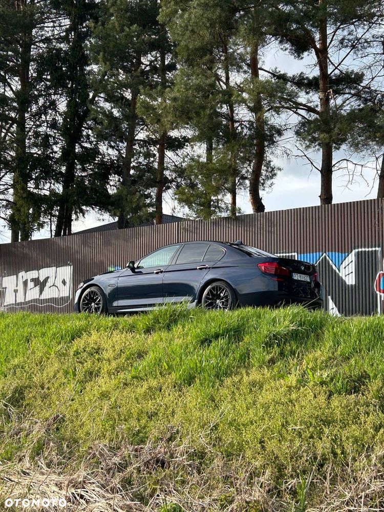 BMW Seria 5 535i Luxury Line - 12