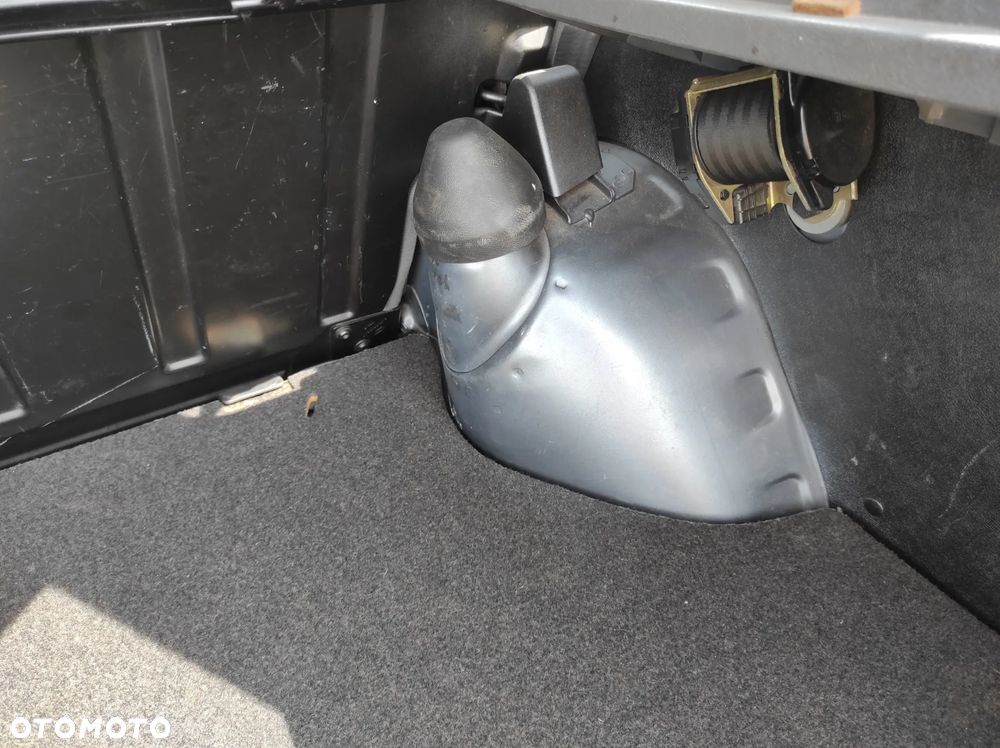 Ford Fiesta 1.1 C - 22