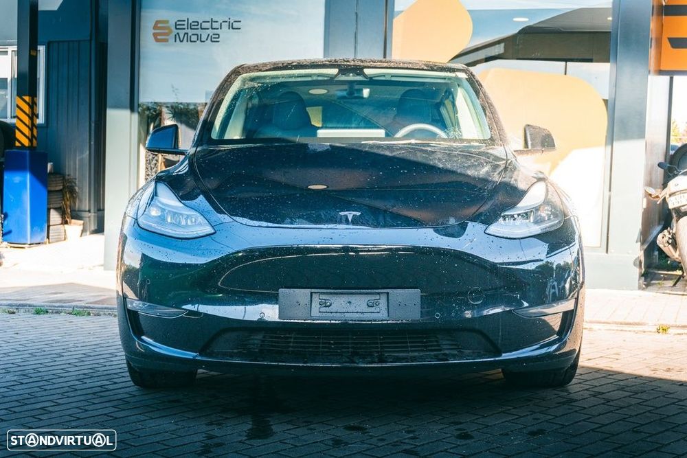 Tesla Model Y 2022 photo 2