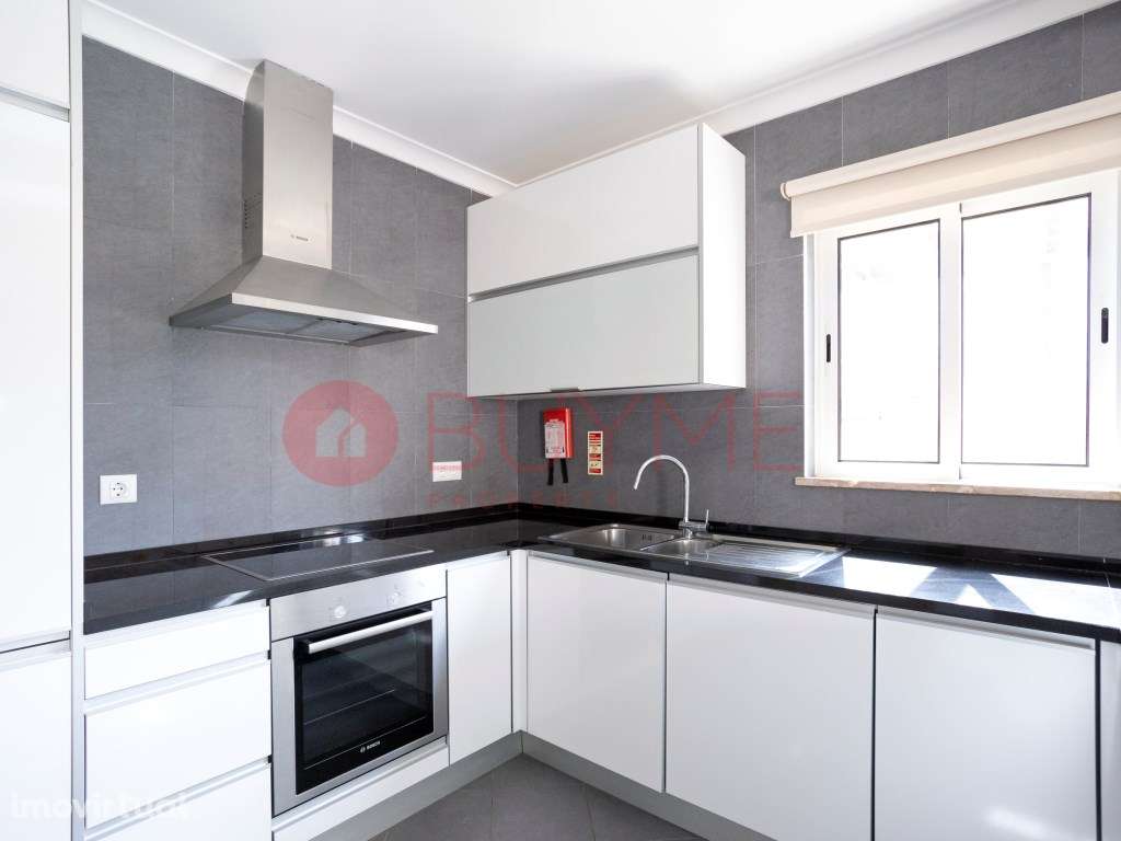 Moradia Duplex T2+1 - Carvoeiro - Grande imagem: 2/13