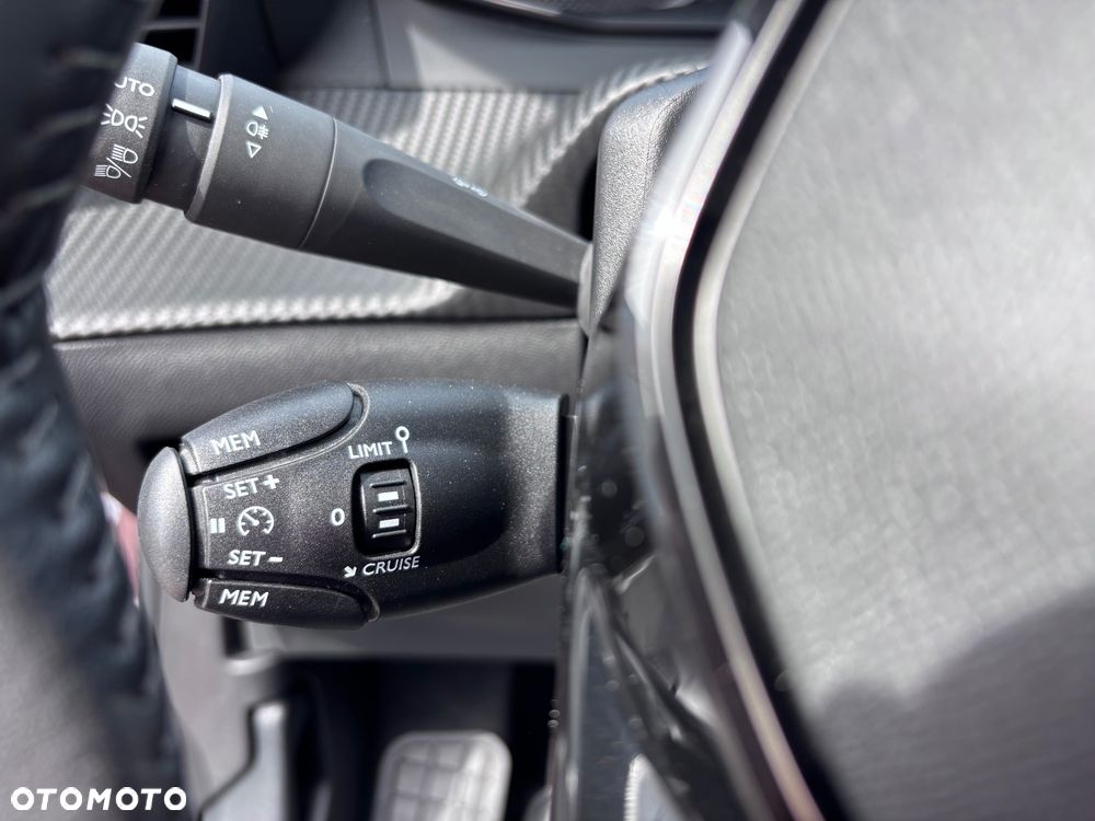 Peugeot 2008 - 31