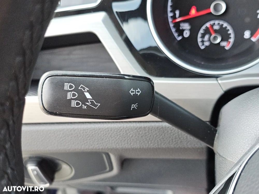 Volkswagen Touran 1.5 TSI ACT OPF Comfortline - 30