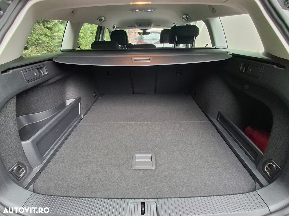 Volkswagen Passat Standard - 8